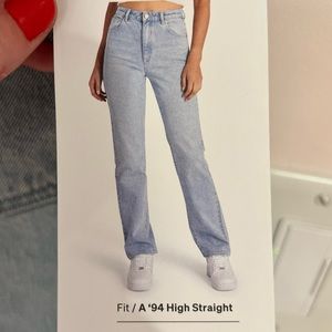 NEVER WORN Abrand ‘94 High Straight Jean